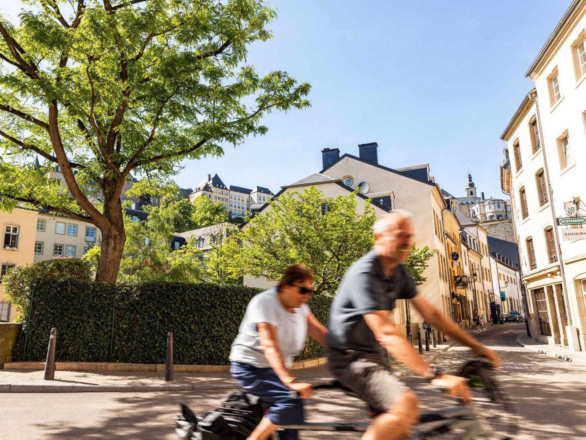 Sofitel Luxembourg Europe Hotel Bagian luar foto Cyclists in Stockholm