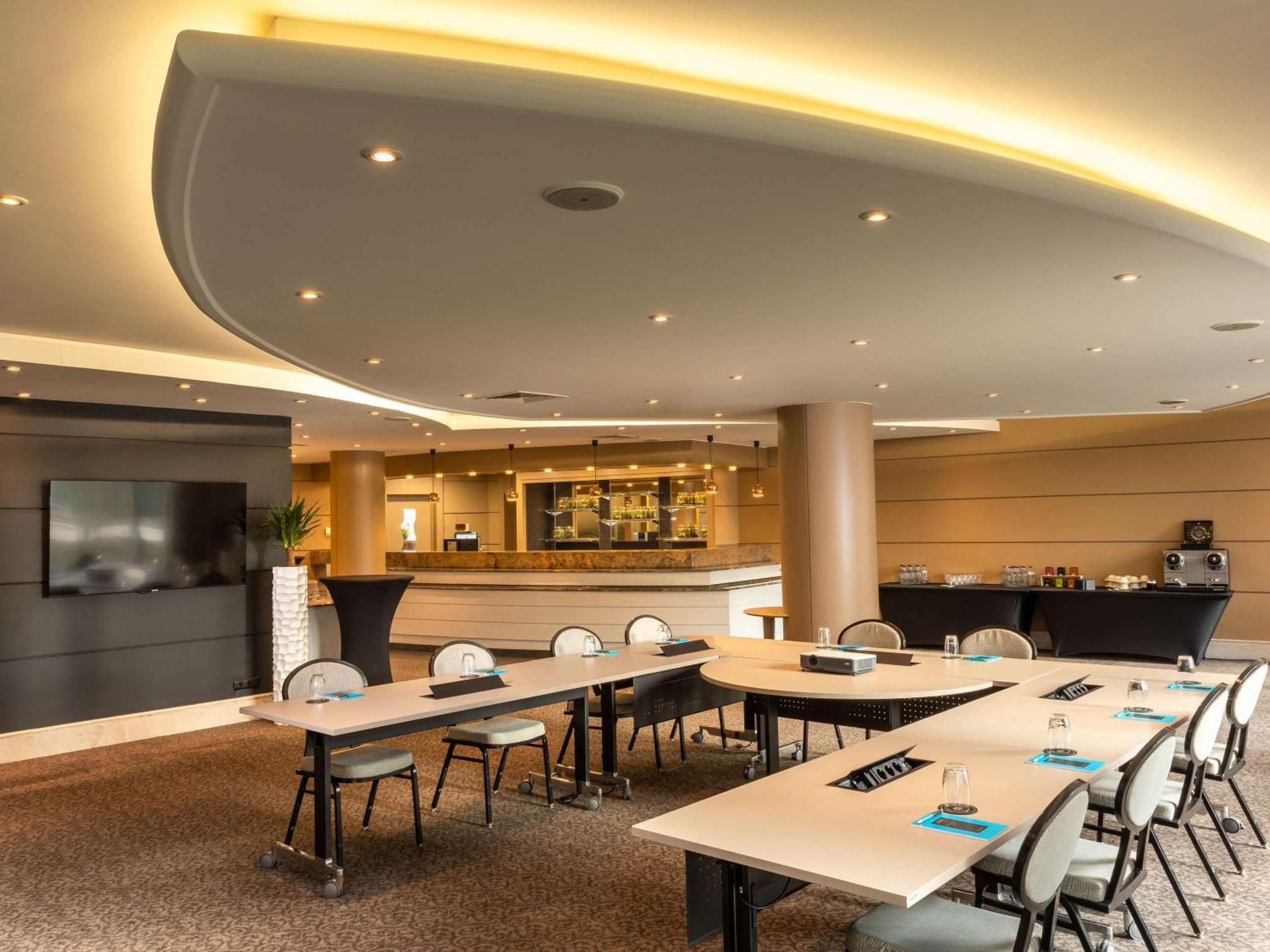 Sofitel Luxembourg Europe Hotel Bagian luar foto Meeting room